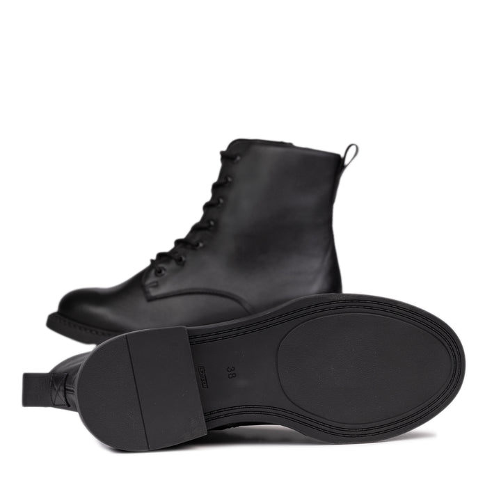 PILKE Schnürstiefel